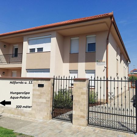 Imola Es Andrea Apartmanhaz 3 Hajdúszoboszló Exterior foto